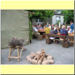 1b Holzvorrat zum Kochen.html